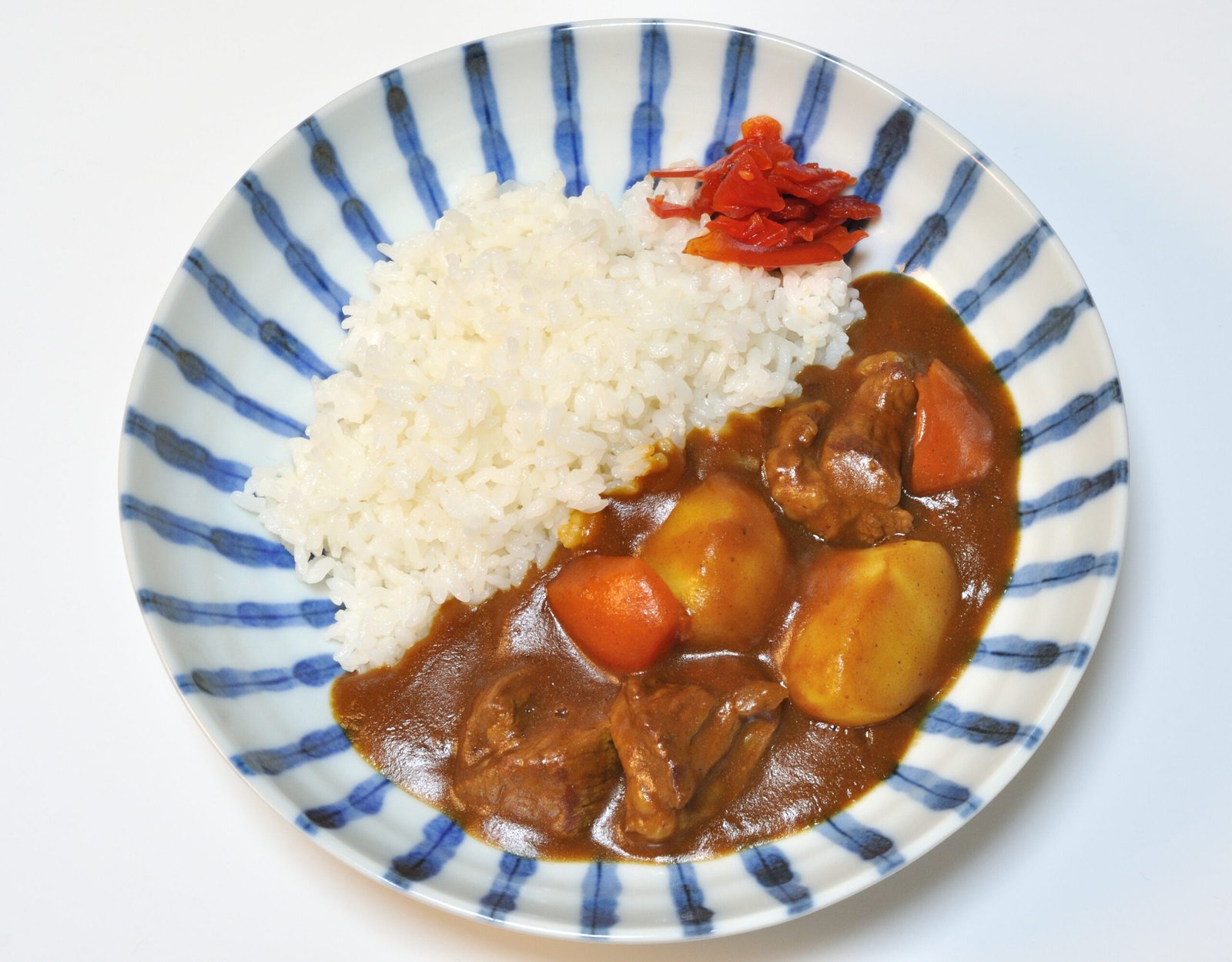 Kare Raisu – curry japonês clássico servido com arroz, comfort food entre comidas japonesas